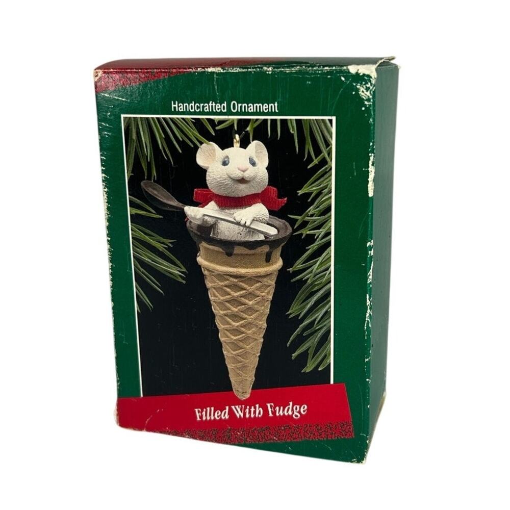 VTG 88 Hallmark Holiday Christmas Ornament with Boz- Mouse in Ice cream cone